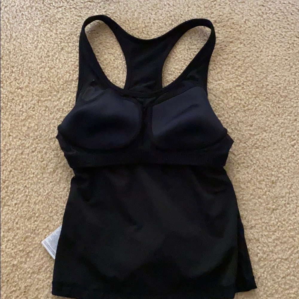 Nike athletic racer back workout shirt - Picture 3 of 4